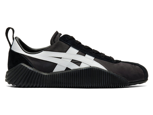 Onitsuka Tiger Acromount Sneakers - Black / White